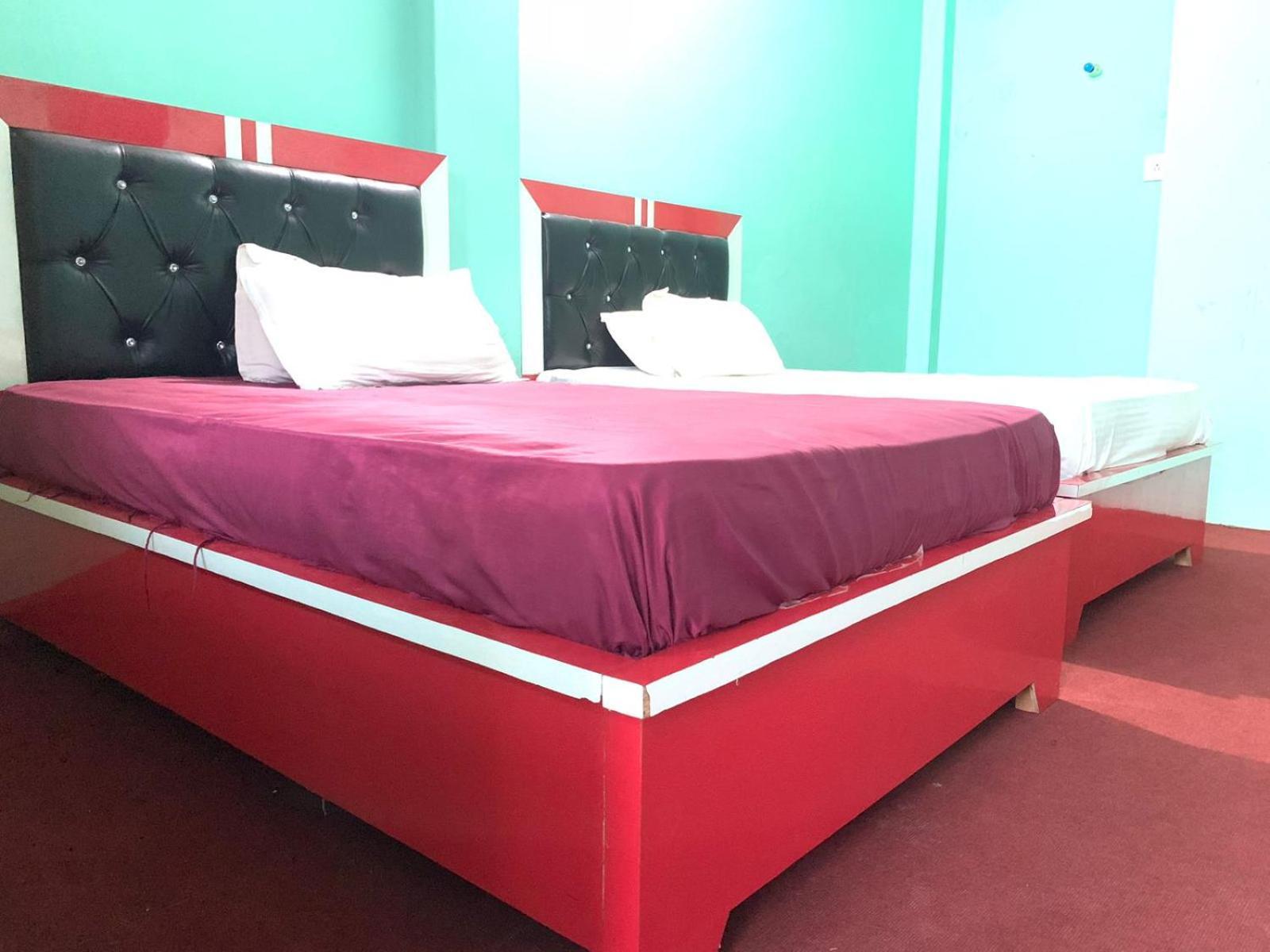 Subha Laxmi Hotel & Lodge Bahāsi 외부 사진
